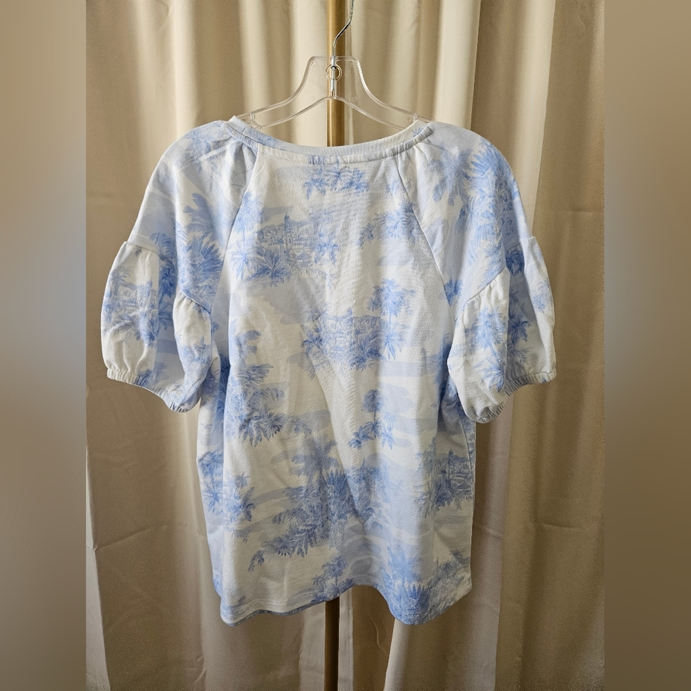 Crown & Ivy Blue & White Toile Knit Top – Size M - Picture 4 of 5